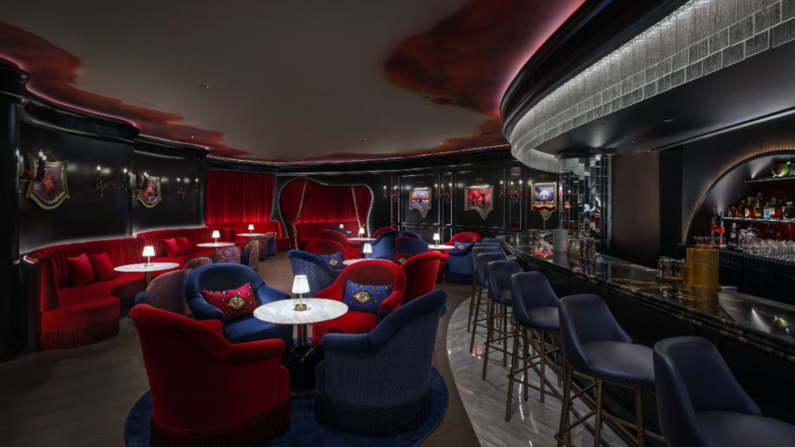 Bar Dali - The Surrealist Sanctuary